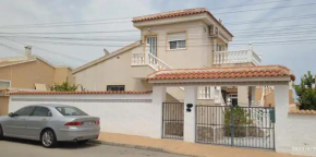 Lovely Detached 3 bedroom Villa, communal pool in Quesada, Quesada